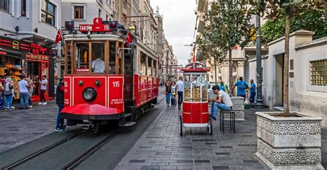 istanbul taksim square.